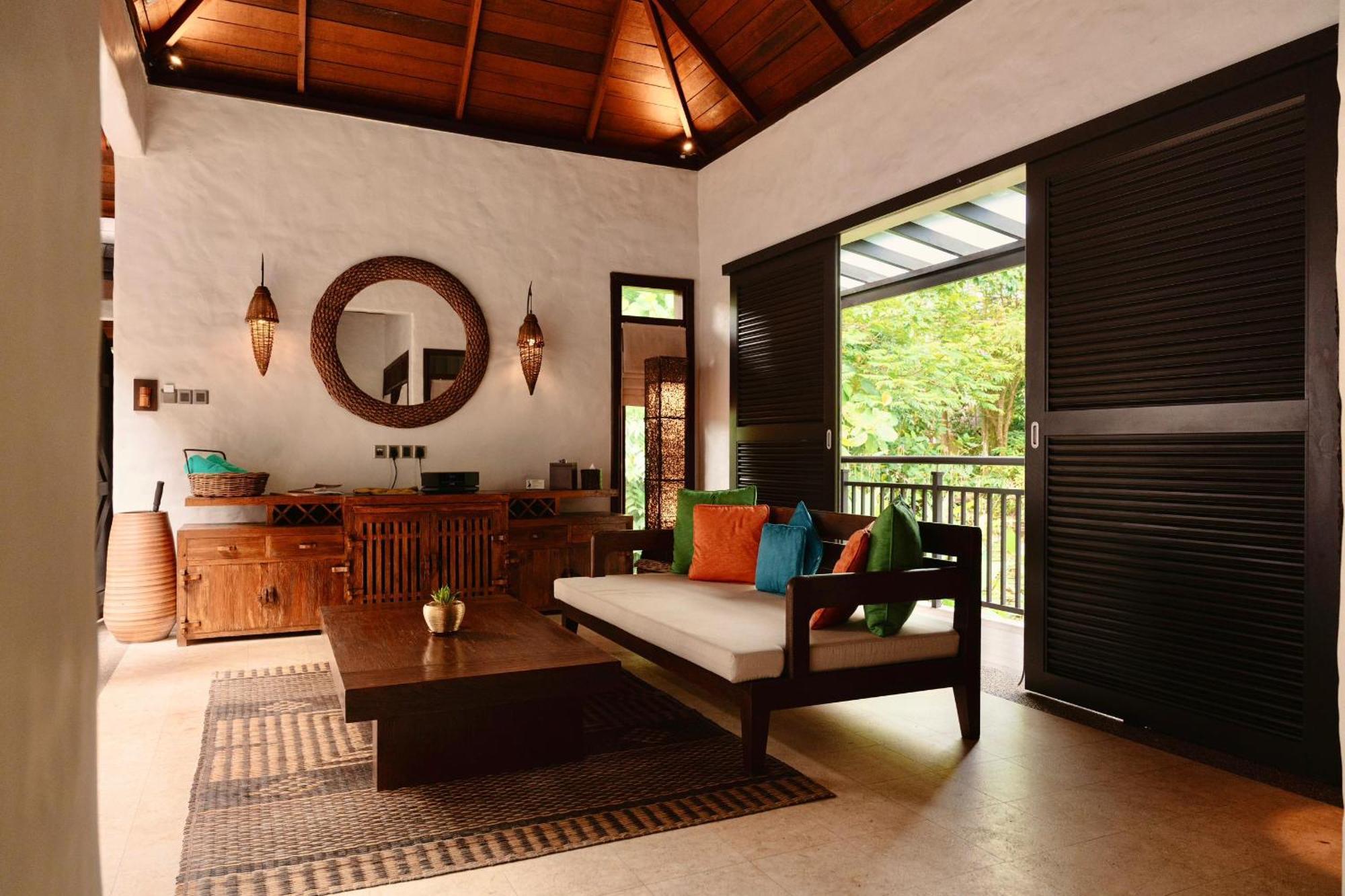 The Banjaran Hotsprings Retreat Hotel Ipoh Exterior photo Interior of a villa