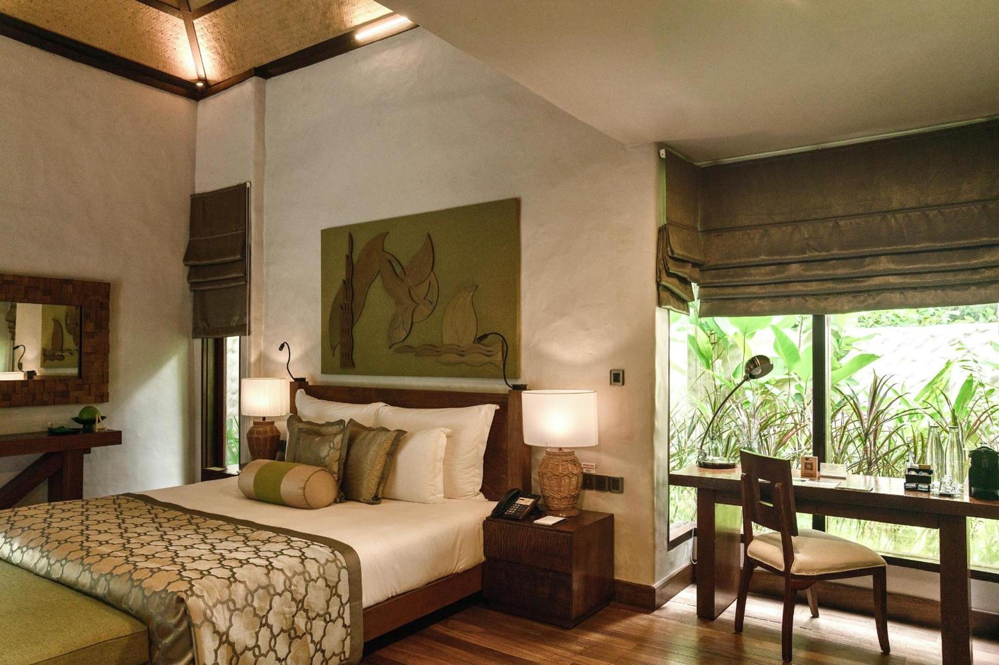 The Banjaran Hotsprings Retreat Hotel Ipoh Exterior photo A bedroom at the Taj Bengal