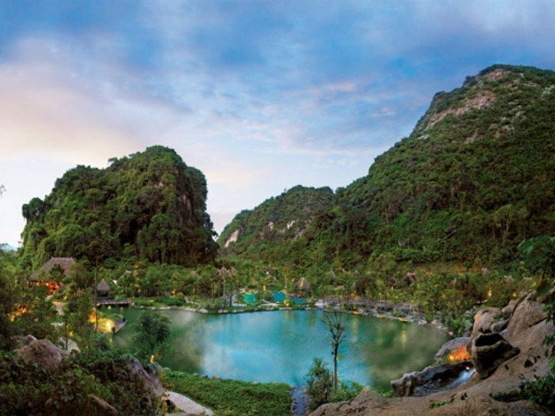 The Banjaran Hotsprings Retreat Hotel Ipoh Exterior photo Hua ma cave